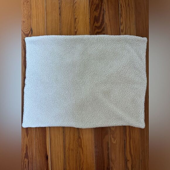 Pottery Barn Pillowsham - Picture 3 of 8